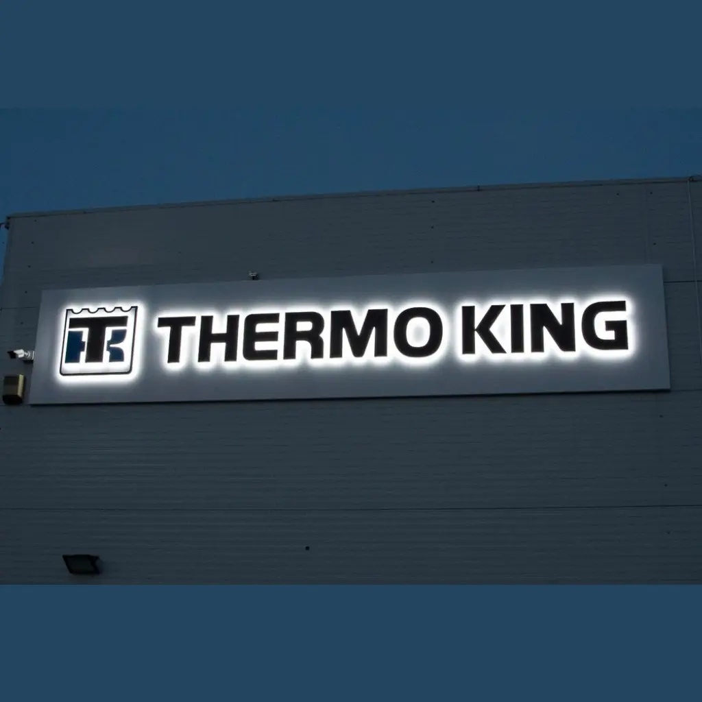 e/6 - Litere volumetrice luminoase cu efect halou ThermoKing.
